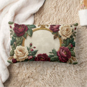 Victorian Roses Gold Oval Frame Pillow - Elegant B ランバークッション (ブランケット)
