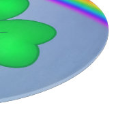 Vierblättriges Kleeblatt mit Regenbogen カッティングボード (角)