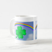 Vierblättriges Kleeblatt mit Regenbogen コーヒーマグカップ (正面左)