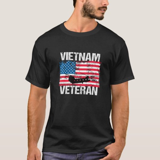 Vietnam Veteran Transport Helicopter US Flag Tシャツ (正面)