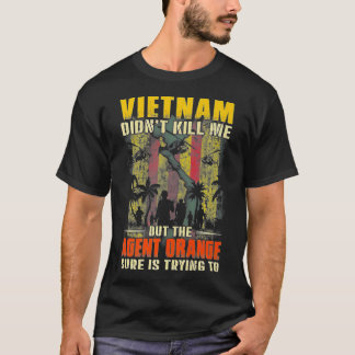 Vietnam War Orange Agent Military Victims Retired  Tシャツ