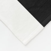 Vietnamese Chrysanthemum on the Moon フリースブランケット (角)