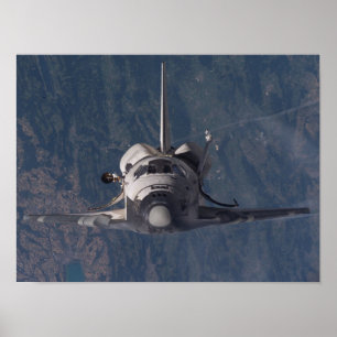 View of Space Shuttle Discovery from ISS (STS-114) ポスター