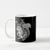 Viking Riding Squirrel Funny Warrior Art コーヒーマグカップ (左)