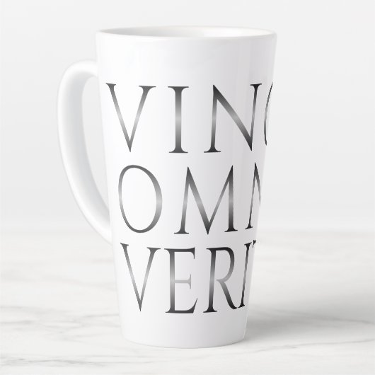 VINCIT OMNIA VERITAS - 光 カフェラテマグ (左アングル)