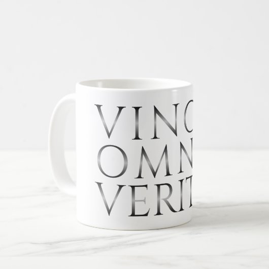 VINCIT OMNIA VERITAS - 光 コーヒーマグカップ (正面左)