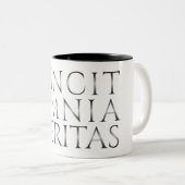 VINCIT OMNIA VERITAS - 光 ツートーンマグカップ (正面右)