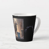 Vinny the Jackal Anubis Associates  カフェラテマグ (右アングル)