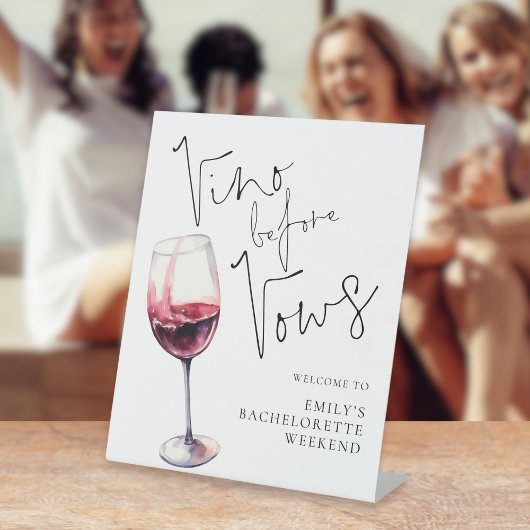 Vino Before Vowsへようこそバチェロレッテ週末 台座サイン