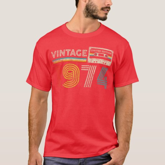 Vintage 1974 Classic Birthday 1974 Cassetteape Vin Tシャツ (正面)