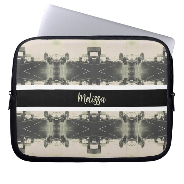 Vintage Algeria Algiers street building ラップトップスリーブ (正面)