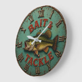 Vintage Bass Fishing Rustic Lake Cabin Angler ラージ壁時計 (傾斜)