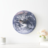 Vintage Blue Marble Full Earth Photo ラージ壁時計 (ホーム)