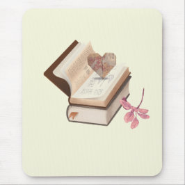  Vintage Book Aesthetic with Heart Map & Botanical マウスパッド