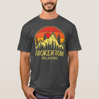 Vintage Broken Bow Oklahoma OK Mountains Hiking So Tシャツ