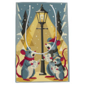 Vintage Caroling Mice Gift Bag ミディアムペーパーバッグ (正面)