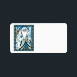 Vintage Christmas, Blue Santa Claus with Snowglobe ラベル<br><div class="desc">ヴィンテージイラストレーションビクトリアンスタイルメリークリスマスの休日デザインは、森の中でサンタクロースを特集すてき。サンニコライは、片手に雪の球体を持つ青いコートを着て、もう一方の手に杖を持っている。彼のコートからつるかわいいテディベアとおもちゃの袋は彼の背中の上にクリスマスイブに配達する準備ができている。森の中の雪の白い冬のシーンは、木々と、雪の結晶が夜空から落ちている。ハッピーホリデーと季節のご挨拶！</div>