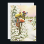Vintage Christmas, Mailboxes in Winter招待状 招待状<br><div class="desc">ヴィンテージイラストレーションビクトリアンエラメリークリスマスの休日の画像は、雪の上にクリスマスのメールと冬のプレゼントで満たされたメールボックスの雪の風景を特徴とする。馬描車が雪の通りを横に木々と森で走っている。ハッピーホリデーと季節のご挨拶！</div>