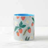 Vintage Cottagecore Strawberry Pattern マグカップ (中央)