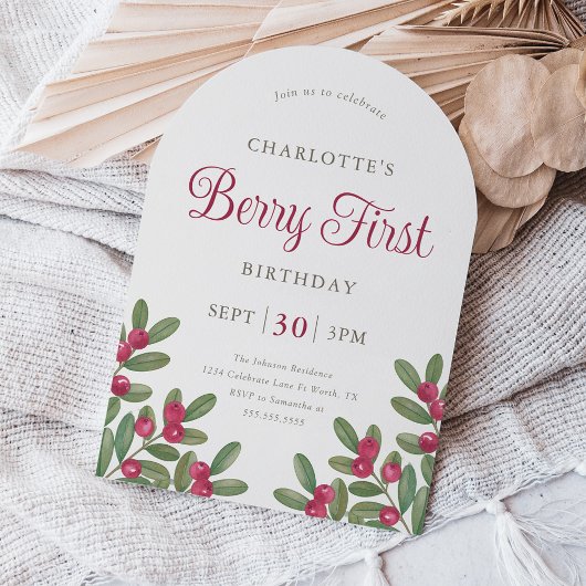Vintage Cranberry Berry First Birthday Party Arch 招待状