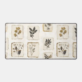 Vintage dried pressed wildflowers herbal botanical デスクマット