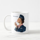 Vintage Flight Attendant Applying Lipstick コーヒーマグカップ (左)