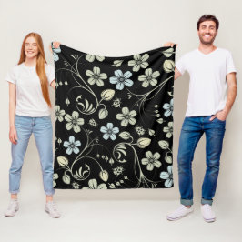 Vintage Floral Pattern with Ladybugs on Black フリースブランケット