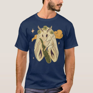 Vintage Goth Moth Insect Faecore Cottagecore Fairy Tシャツ