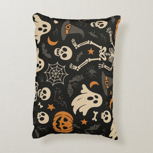 Vintage Halloween Pattern Ghosts Skulls Pumpkins アクセントクッション (裏面(縦))