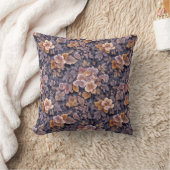 Vintage Heirloom Petals purple floral クッション (ブランケット)