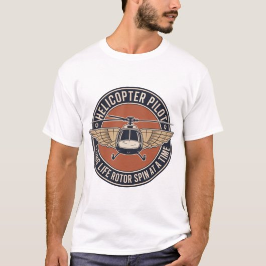 Vintage Helicopter Pilot Badge – Retro Aviation Em Tシャツ (正面)
