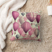 vintage hot air balloon blue pink クッション (ブランケット)