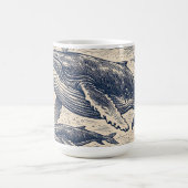 Vintage Humpback Whale Pod Engraving コーヒーマグカップ (中央)