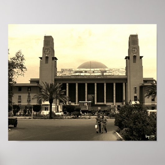 Vintage Iraq Baghdad central railway station ポスター (正面)