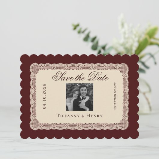 Vintage Lace Burgundy Save the Date (スタンド正面)