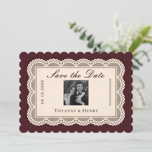 Vintage Lace Burgundy Save the Date (スタンド正面)