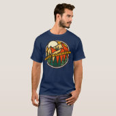 Vintage Lacey Washington Mountain Hiking Print Tシャツ (正面フル)
