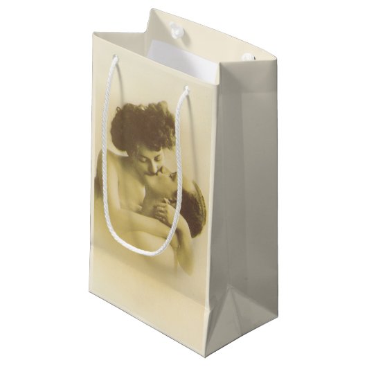 Vintage love couple kissing sepia illustration スモールペーパーバッグ (正面アングル)