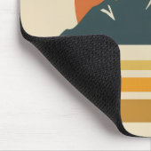 Vintage Mountain Mousepad – Retro Adventure Desk  マウスパッド (コーナー)