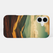 Vintage Mountain Valley iPhone 16ケース (裏面横)