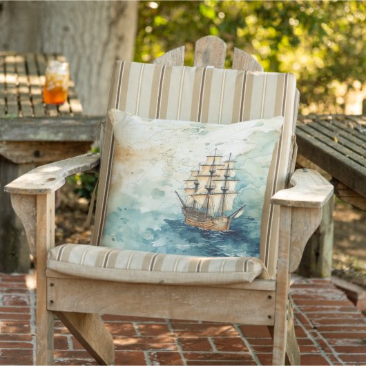 Vintage Nautical Ship Sailing the Ocean アウトドアクッション (椅子)