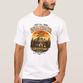 Vintage Outdoor Adventure Camping Design Tシャツ (正面)