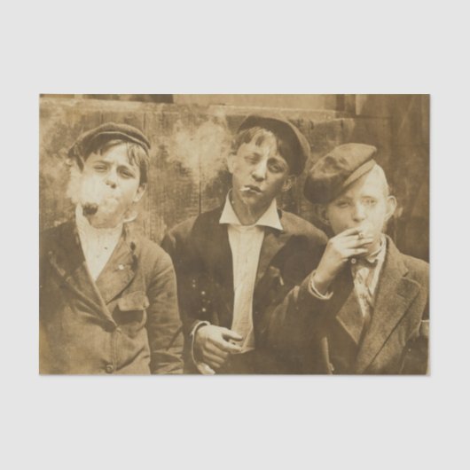 Vintage photograph of newsies smoking cigars sepia 薄葉紙 (正面)