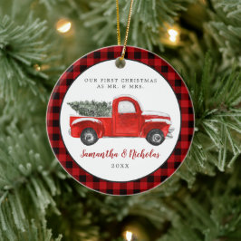 Vintage Red Farm Truck | 初めてのクリスマス Mr & Mrs セラミックオーナメント