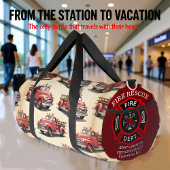 Vintage Red Pickup Trucks Personalized ダッフルバッグ