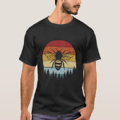 Vintage Retro Bees Beekeeper Beekeeping Tシャツ (正面)