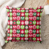 vintage Retro Christmas Ornaments and Bows クッション (ブランケット)