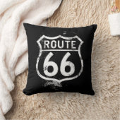Vintage Route 66 Distressed Sign Americana Travel  クッション (ブランケット)