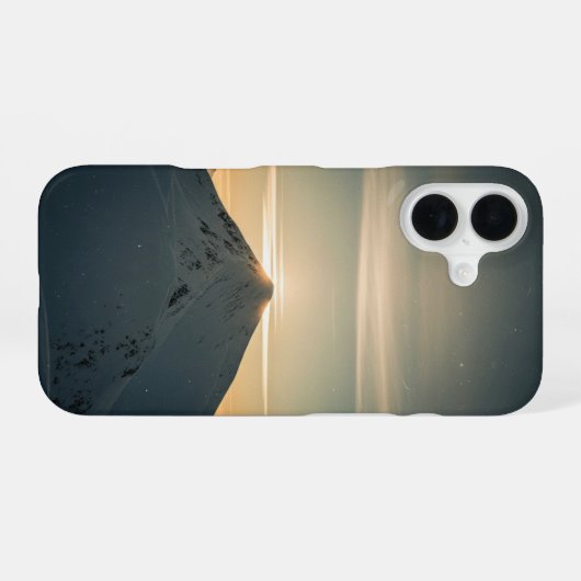 Vintage Snowy Mountain Peak iPhone 16ケース (裏面横)