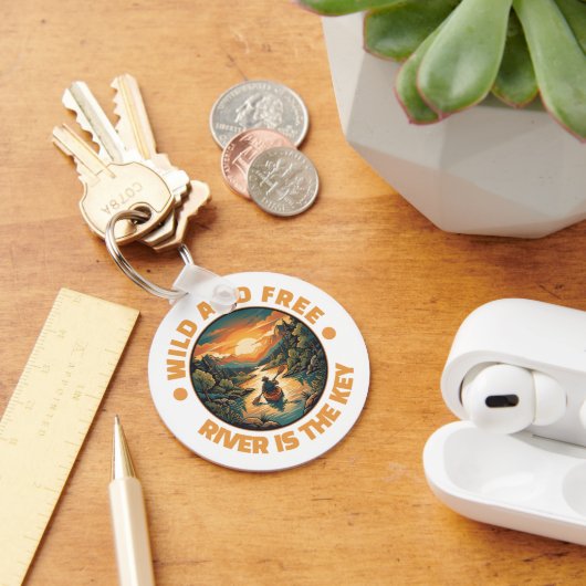 Vintage Solo Kayaking Adventure Wild and Free キーホルダー (デスク)